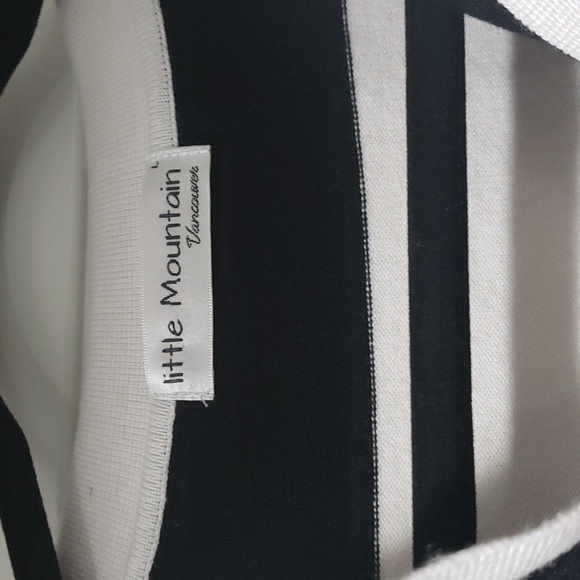 Vest - Picture 2 of 2